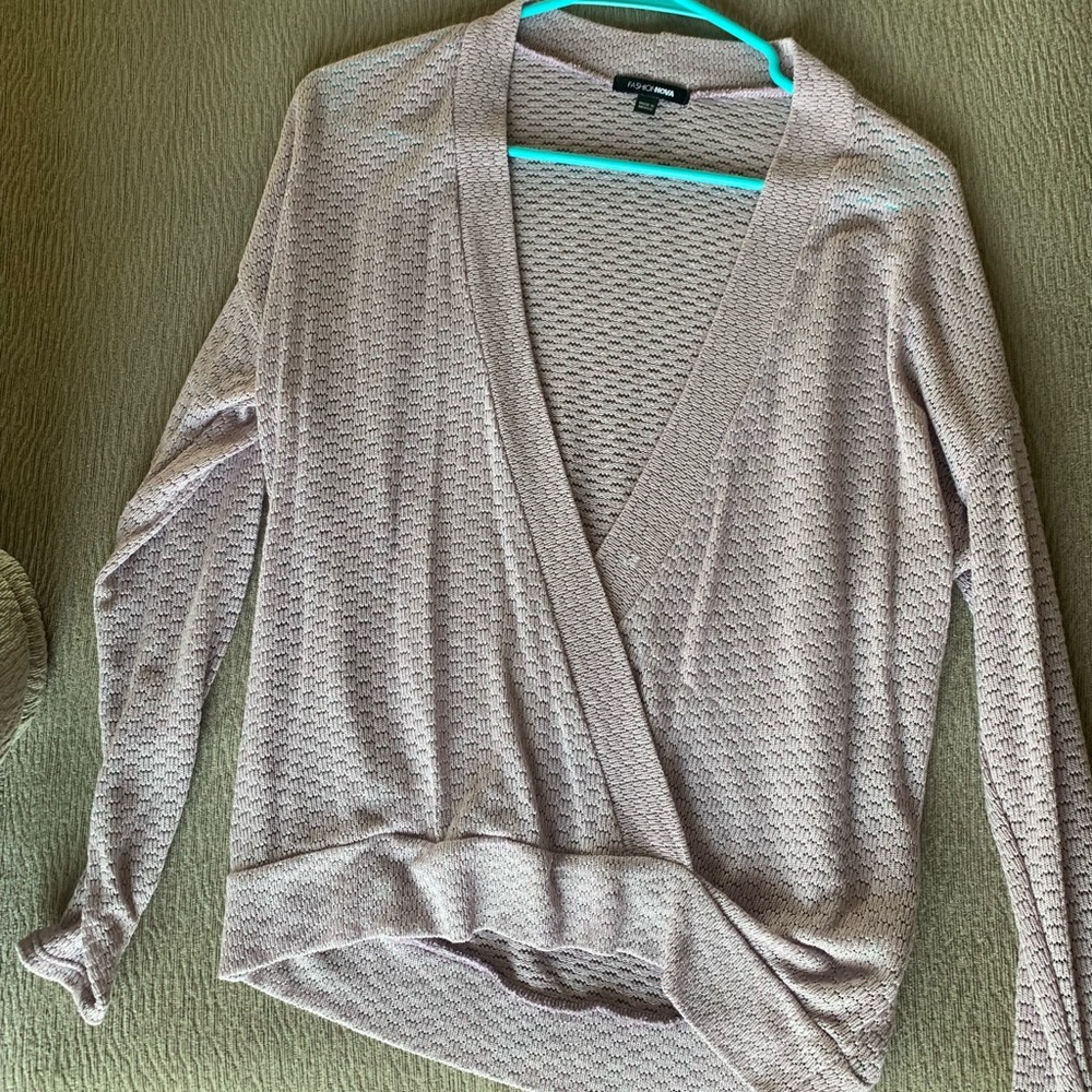 Fashion nova never been worn lavender sweater